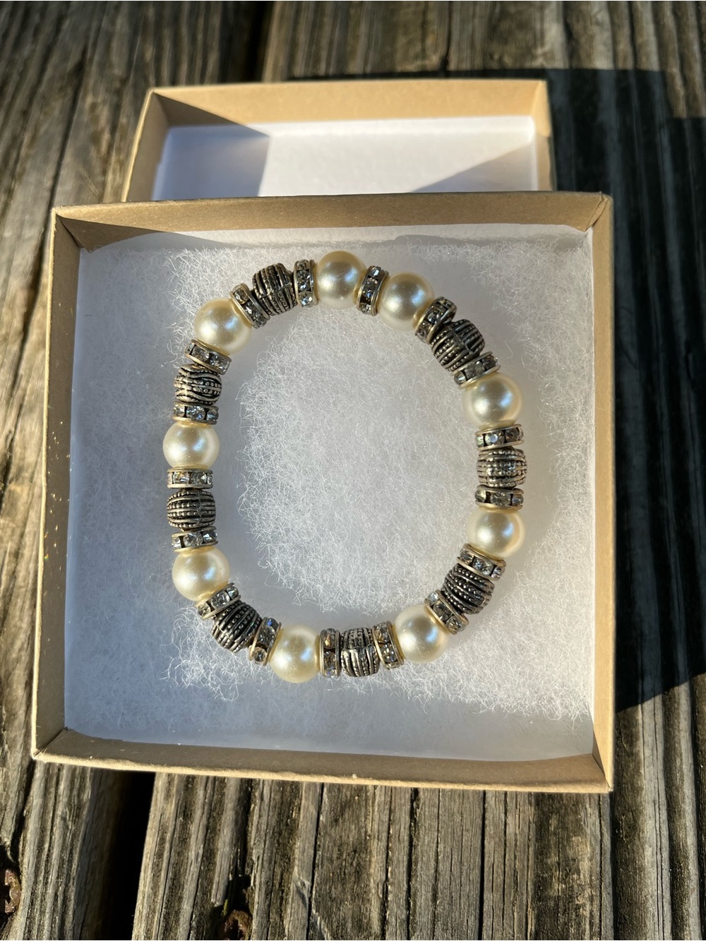 Pearl and Silver Bead Stretch Bracelet - Cream Pearls